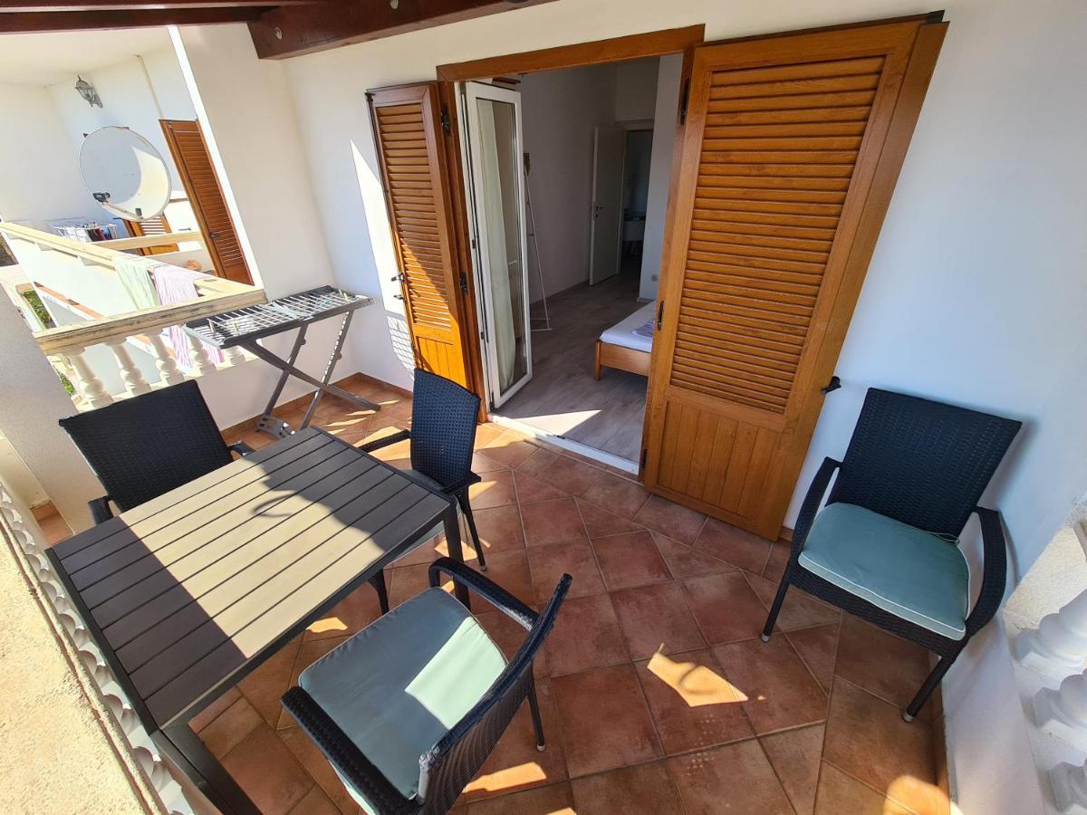 Apartman Karmen Barbat na Rabu Luaran gambar
