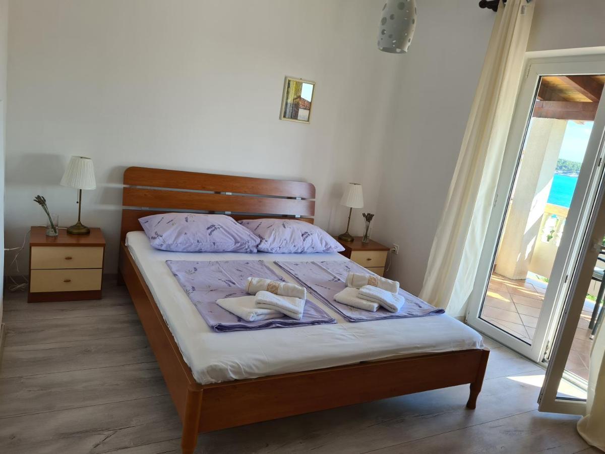 Apartman Karmen Barbat na Rabu Luaran gambar
