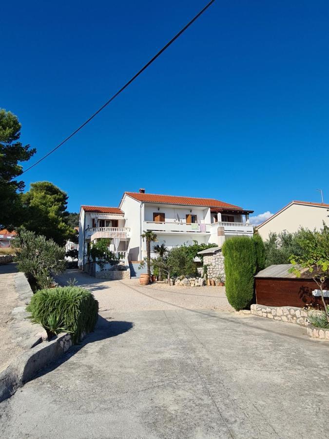 Apartman Karmen Barbat na Rabu Luaran gambar